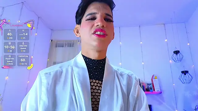 Ariel Femboy  online show from January 6, 2026, 5:11 am