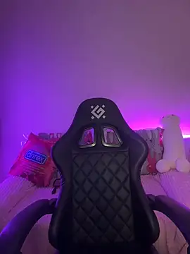 Snapshot of Your_insomniya chatting on October 11, 2025, 10:30 pm Your insomniya online show from October 11, 2025, 10:30 pm