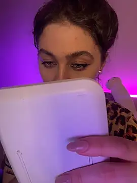 Your insomniya online show from November 4, 2025, 9:47 pm