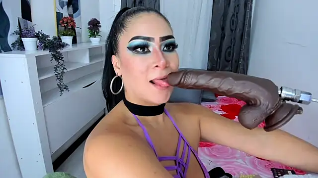 Angie Will online show from December 5, 2024, 9:28 pm