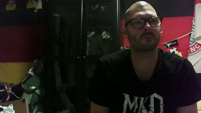 Snapshot of Die-geile-Sau chatting on September 14, 2025, 7:02 pm Die-geile-Sau online show from September 14, 2025, 7:02 pm
