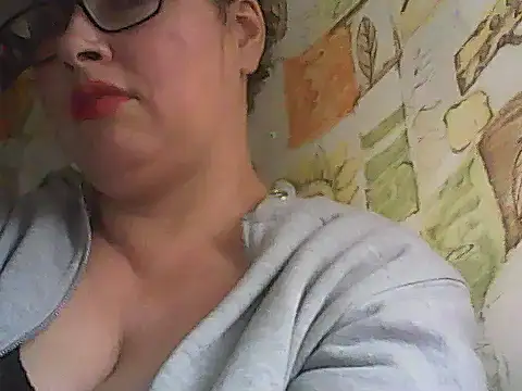 deluxpussy online show from October 8, 2025, 6:22 am