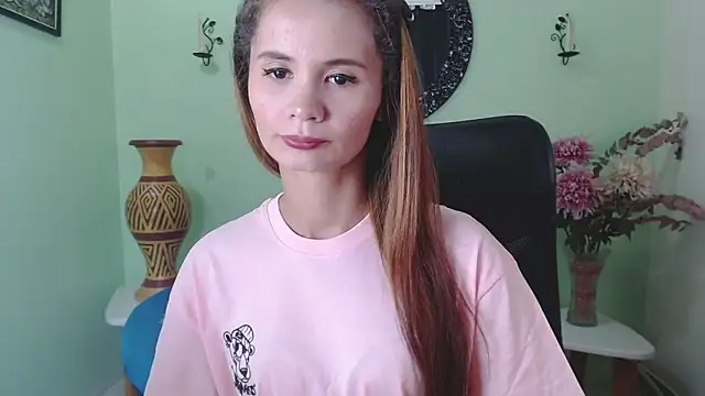 Sofia Franco  online show from September 26, 2025, 6:56 pm