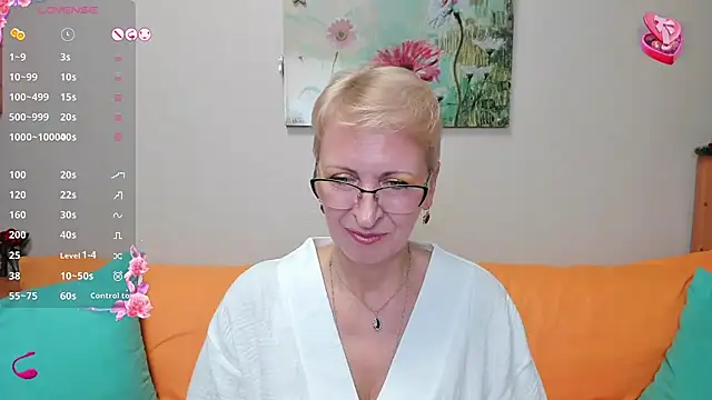iamyourdream89 online show from December 9, 2024, 5:08 pm