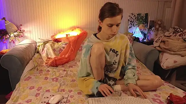 Snapshot of Frank_Fraer chatting on October 15, 2025, 3:39 am Frank Fraer online show from October 15, 2025, 3:39 am