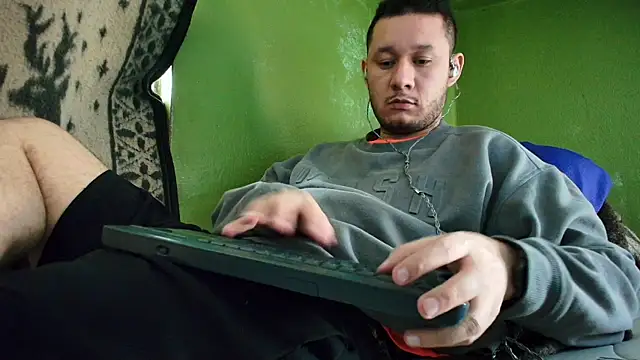 sweet cock28 online show from January 2, 2025, 4:13 pm