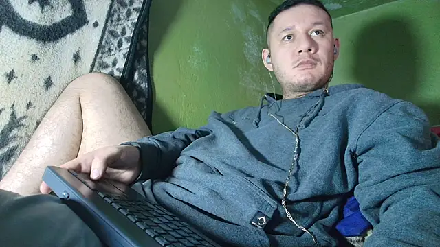 Snapshot of sweet_cock28 chatting on October 7, 2025, 3:36 am sweet cock28 online show from October 7, 2025, 3:36 am