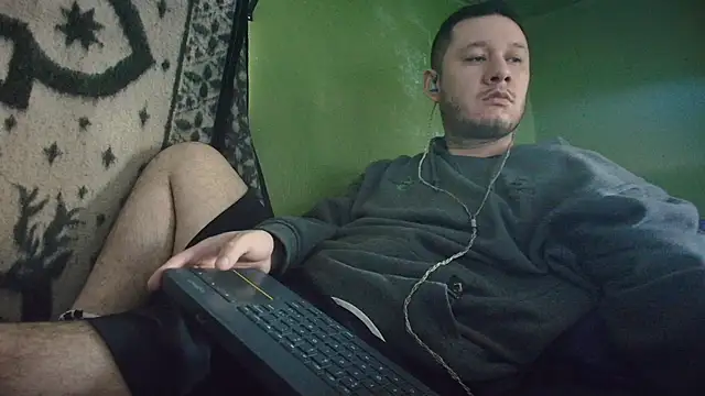 Snapshot of sweet_cock28 chatting on October 19, 2025, 2:18 pm sweet cock28 online show from October 19, 2025, 2:18 pm