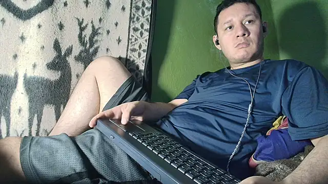 sweet cock28 online show from April 28, 2026, 3:00 am