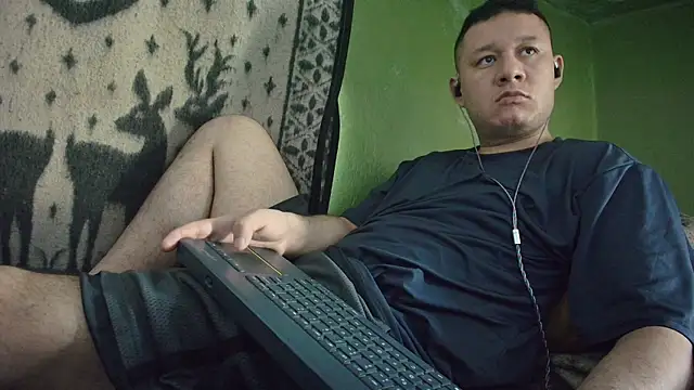 sweet cock28 online show from May 4, 2026, 3:19 pm