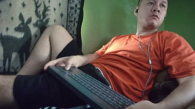 sweet cock28 online show from June 17, 2026, 3:13 pm