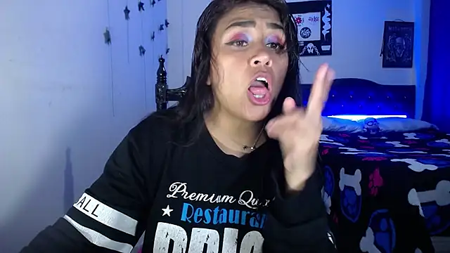 Snapshot of pinky_violeta chatting on January 6, 2025, 7:56 pm pinky violeta online show from January 6, 2025, 7:56 pm