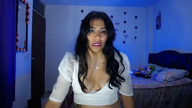 Snapshot of pinky_violeta chatting on March 11, 2025, 11:44 am pinky violeta online show from March 11, 2025, 11:44 am