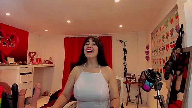 Sarah teiku online show from June 25, 2026, 6:23 pm