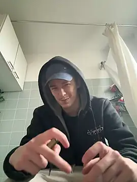 Toyjungee online show from December 20, 2024, 2:49 pm