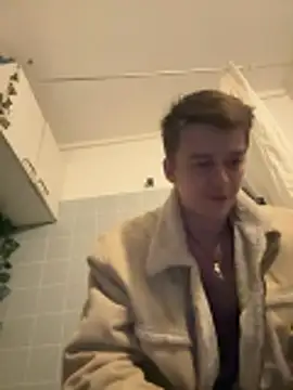 Toyjungee online show from November 9, 2025, 12:53 am