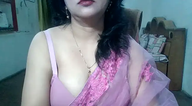 Snapshot of Cute_Mahi22 chatting on February 17, 2025, 6:20 am Cute Mahi22 online show from February 17, 2025, 6:20 am
