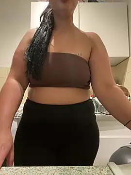 Sarahkhaalifa online show from June 14, 2026, 8:44 pm