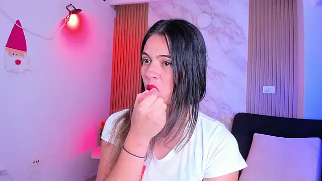 Megan blue7 online show from February 11, 2025, 5:50 pm