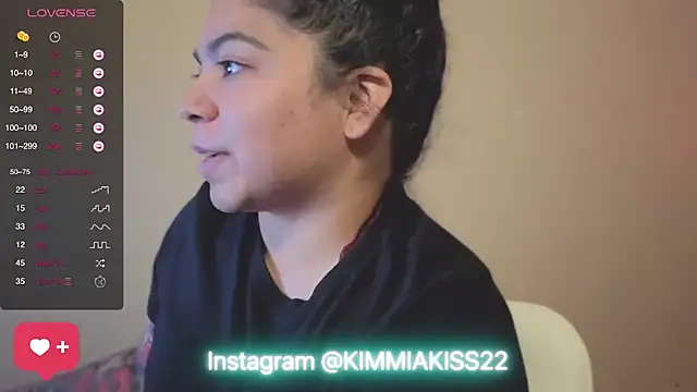kimmiakiss22 online show from January 13, 2025, 12:09 am