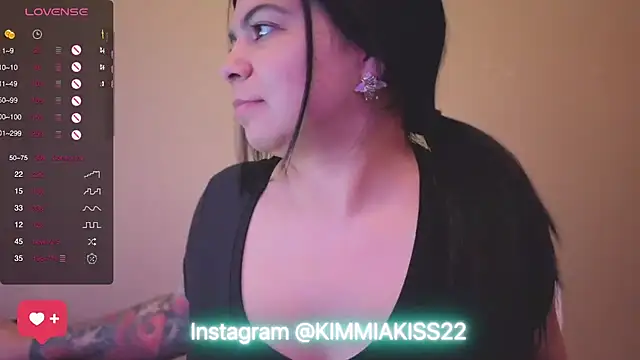 kimmiakiss22 online show from January 18, 2025, 3:09 am