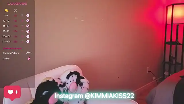kimmiakiss22 online show from January 31, 2025, 4:14 am