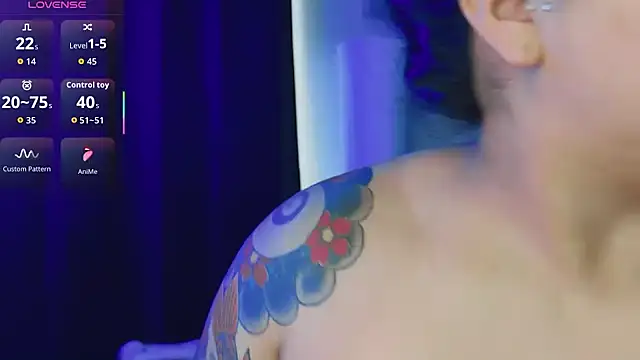 Snapshot of kimmiakiss22 chatting on September 21, 2025, 10:33 pm kimmiakiss22 online show from September 21, 2025, 10:33 pm