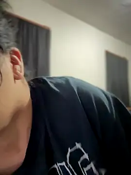 kimmiakiss22 online show from November 19, 2025, 10:43 pm