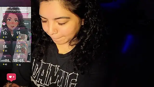 kimmiakiss22 online show from July 2, 2026, 1:38 am