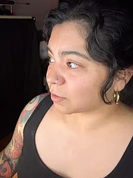 kimmiakiss22 online show from July 7, 2026, 7:23 am