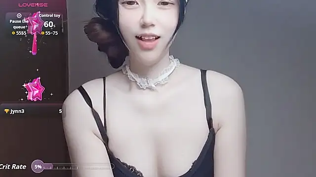 VaerySaenz online show from November 28, 2025, 12:35 am