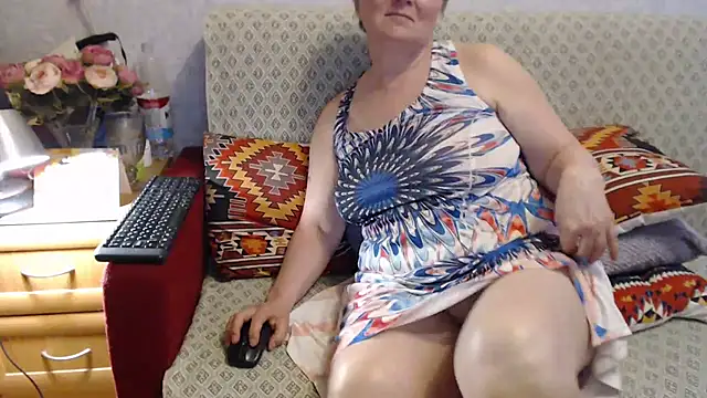 Snapshot of zarinafonliberman chatting on June 6, 2026, 5:39 pm zarinafonliberman online show from June 6, 2026, 5:39 pm
