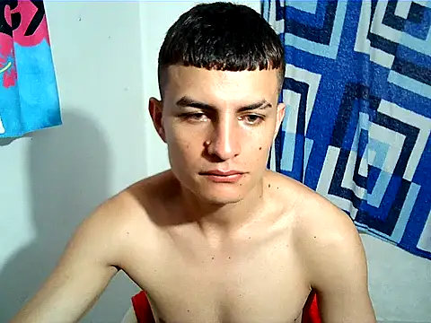 Snapshot of SHAT_SEX chatting on October 29, 2025, 3:36 pm SHAT SEX online show from October 29, 2025, 3:36 pm