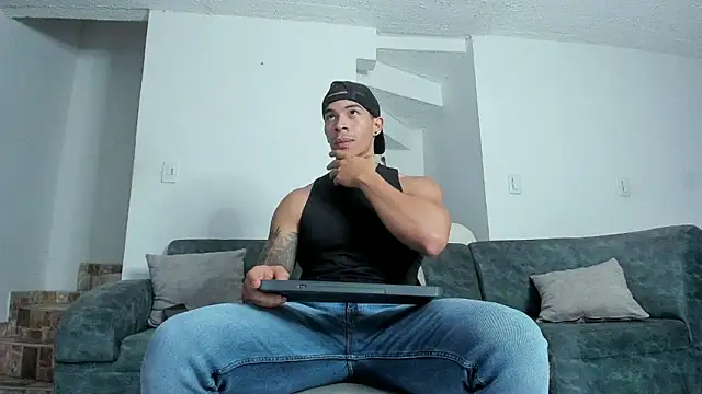  heracles  online show from February 7, 2026, 10:02 pm