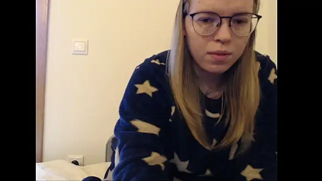 bitetwin online show from November 29, 2025, 3:04 pm