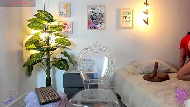 Snapshot of Rachel__Lang chatting on September 18, 2025, 9:06 pm Rachel Lang online show from September 18, 2025, 9:06 pm