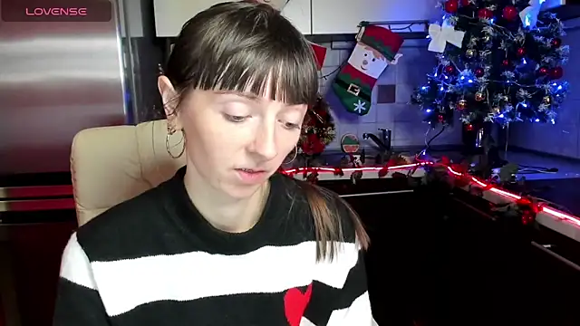 TayanaJons online show from December 3, 2024, 9:11 am