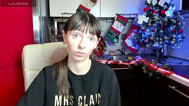 TayanaJons online show from December 5, 2024, 7:38 am