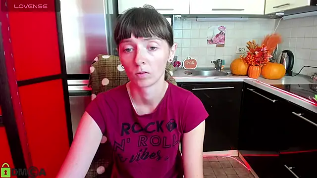 Snapshot of TayanaJons chatting on September 21, 2025, 7:10 am TayanaJons online show from September 21, 2025, 7:10 am