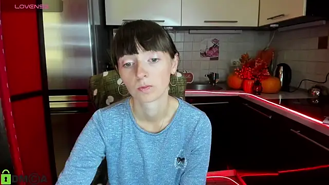 Snapshot of TayanaJons chatting on October 7, 2025, 6:54 am TayanaJons online show from October 7, 2025, 6:54 am