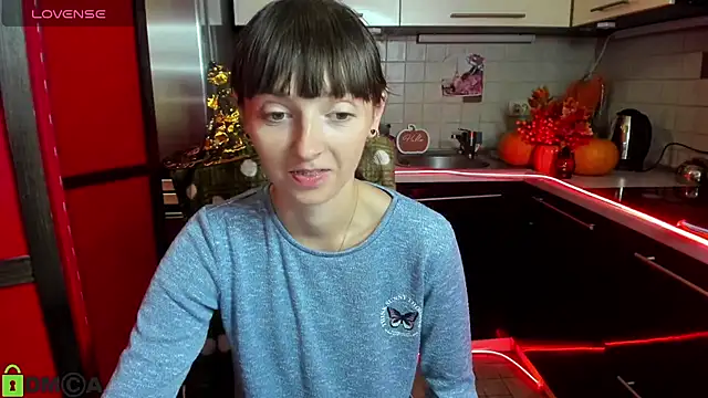 Snapshot of TayanaJons chatting on October 9, 2025, 7:06 am TayanaJons online show from October 9, 2025, 7:06 am