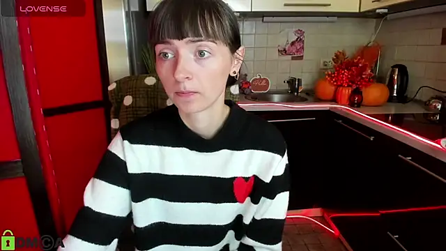 Snapshot of TayanaJons chatting on October 16, 2025, 7:20 am TayanaJons online show from October 16, 2025, 7:20 am