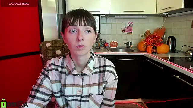 Snapshot of TayanaJons chatting on October 21, 2025, 6:58 am TayanaJons online show from October 21, 2025, 6:58 am