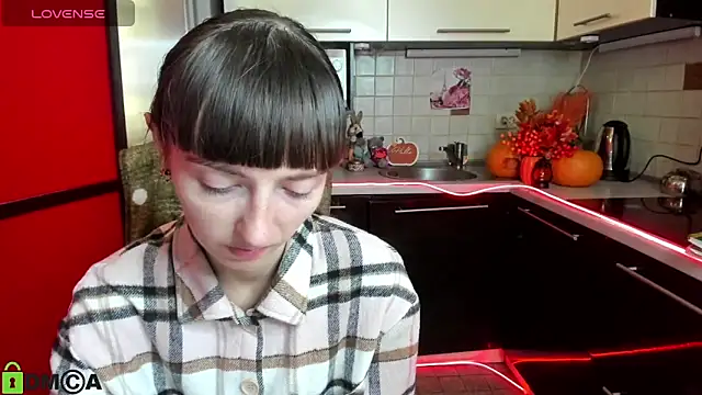 Snapshot of TayanaJons chatting on October 24, 2025, 6:54 am TayanaJons online show from October 24, 2025, 6:54 am