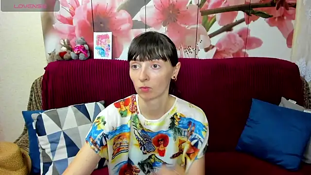 TayanaJons online show from June 30, 2026, 7:09 am