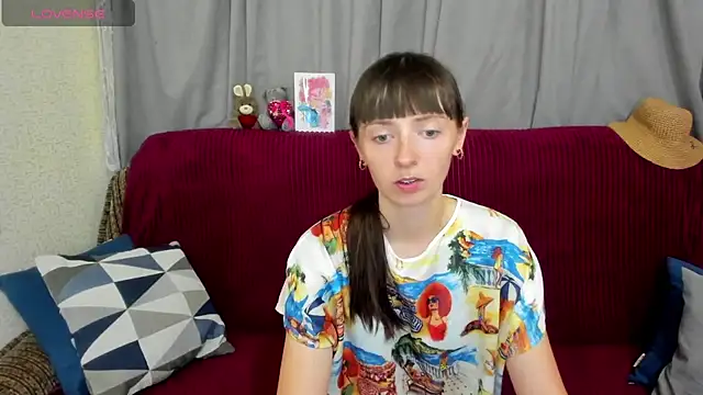TayanaJons online show from August 5, 2026, 7:11 am