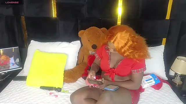 Snapshot of Sexy_sharntel chatting on October 2, 2025, 10:50 pm Sexy sharntel online show from October 2, 2025, 10:50 pm