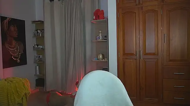 astreaharmonia online show from November 22, 2025, 11:15 pm