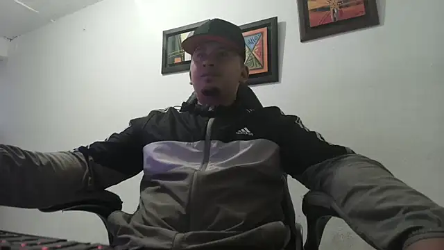 Snapshot of myke_andrade chatting on September 18, 2025, 10:50 am myke andrade online show from September 18, 2025, 10:50 am