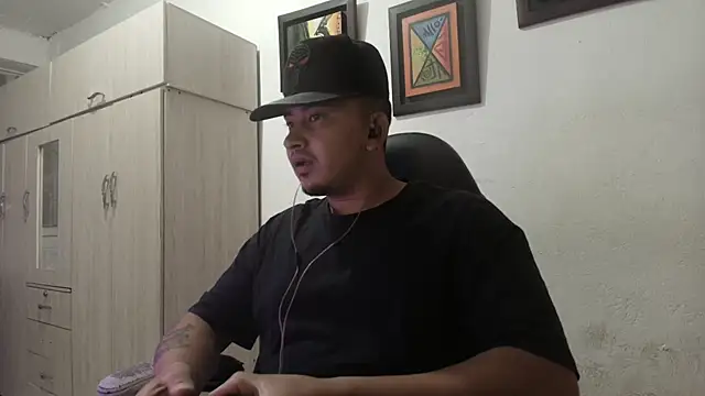 Snapshot of myke_andrade chatting on September 21, 2025, 4:14 am myke andrade online show from September 21, 2025, 4:14 am